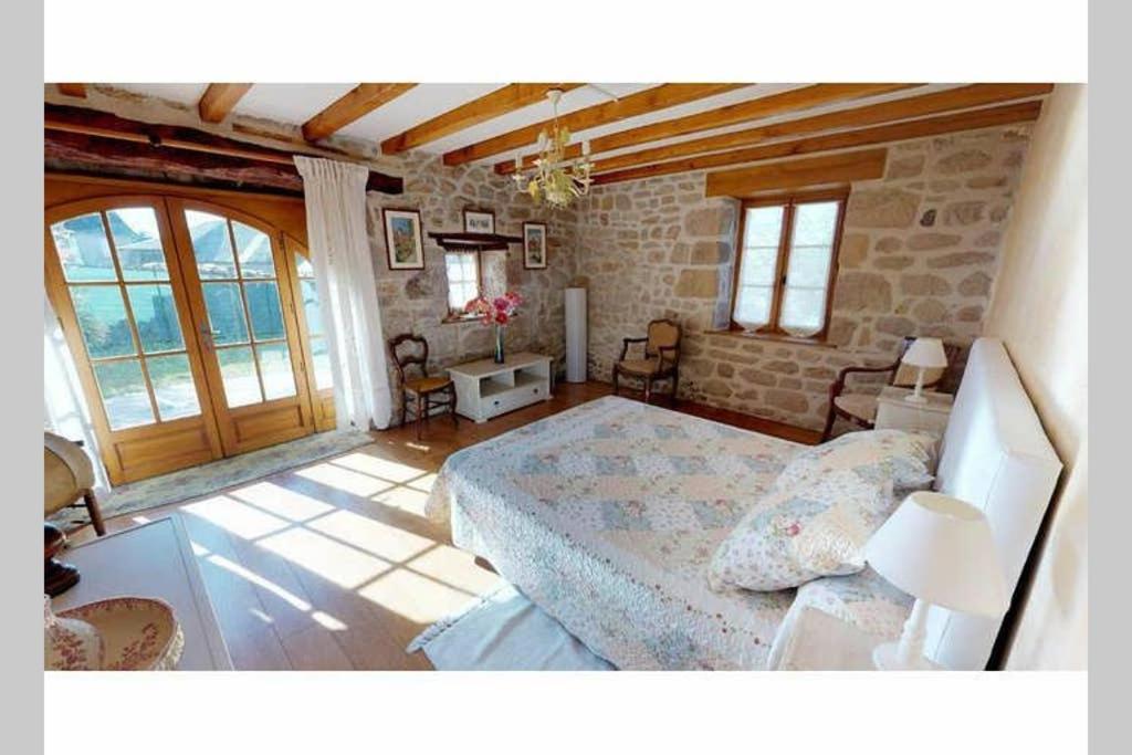 La Grange De Salvaneix Gite Pour 15 Personnes 7 Chambres Avec 6 Sdb-6Wc Sarran Zewnętrze zdjęcie